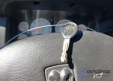 2003 Dodge Ram 1500 из США, поврежденный, VIN 1D7HA18D53S354219